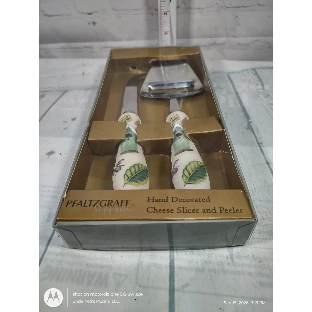 Pfaltzgraff Accents Garden Cheese Slicer and Peeler Set Birdhouse Bee Ceramic